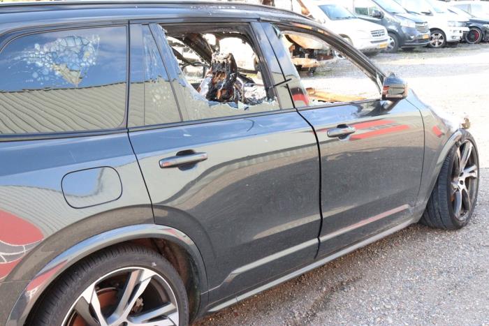 Volvo XC90 II 2.0 T8 16V eAWD Sloopvoertuig (2022, Grijs)