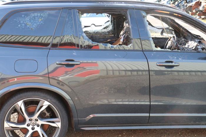 Volvo XC90 II 2.0 T8 16V eAWD Sloopvoertuig (2022, Grijs)