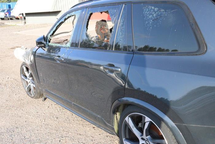 Volvo XC90 II 2.0 T8 16V eAWD Sloopvoertuig (2022, Grijs)