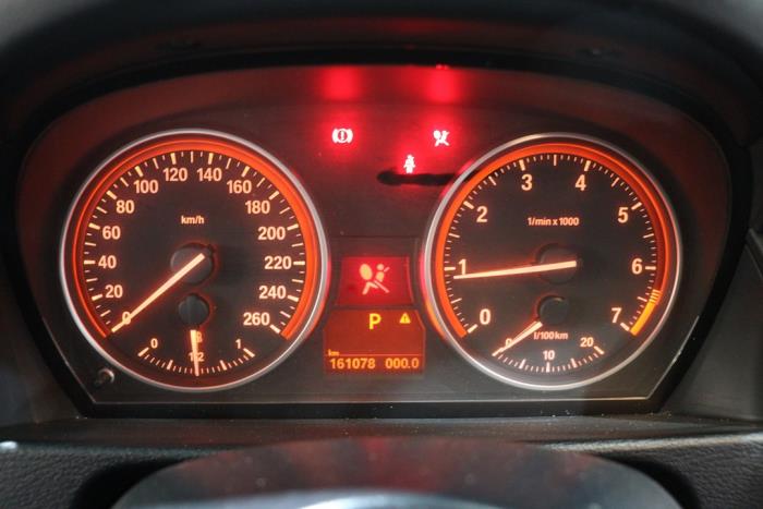 BMW X1 sDrive 20i 2.0 16V Twin Power Turbo Sloopvoertuig (2014, Wit)