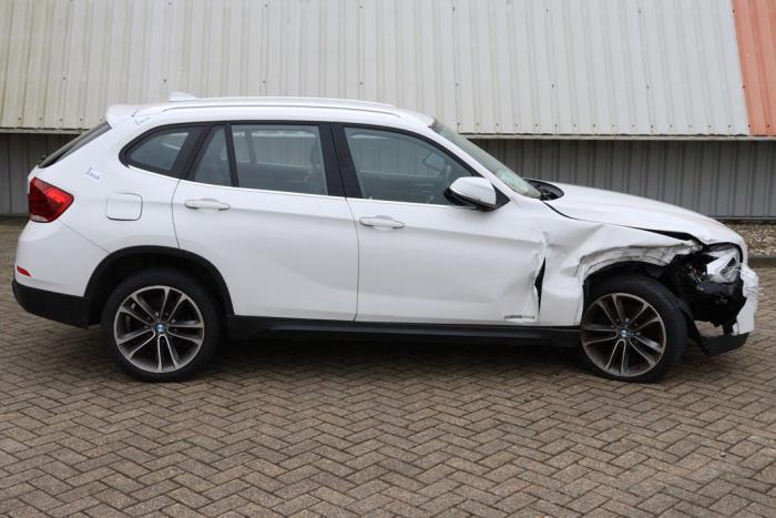 BMW X1 sDrive 20i 2.0 16V Twin Power Turbo Sloopvoertuig (2014, Wit)
