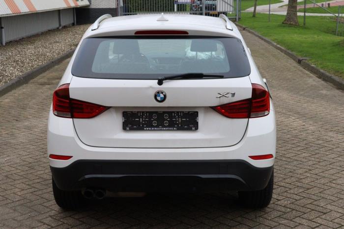 BMW X1 sDrive 20i 2.0 16V Twin Power Turbo Sloopvoertuig (2014, Wit)