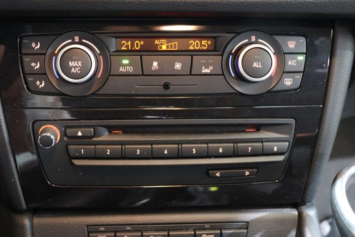 BMW X1 sDrive 20i 2.0 16V Twin Power Turbo Sloopvoertuig (2014, Wit)