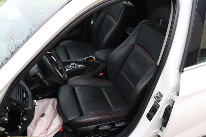 BMW X1 sDrive 20i 2.0 16V Twin Power Turbo Sloopvoertuig (2014, Wit)