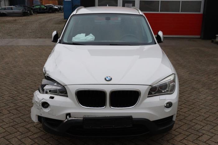 BMW X1 sDrive 20i 2.0 16V Twin Power Turbo Sloopvoertuig (2014, Wit)