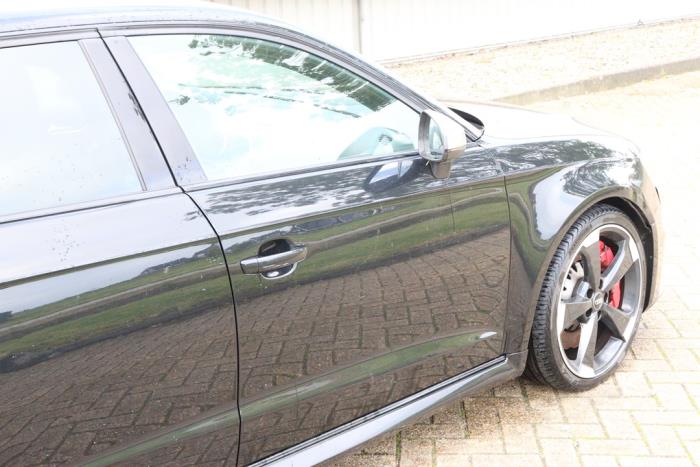 Audi RS 3 Sportback 2.5 TFSI 20V Quattro Performance Sloopvoertuig (2015, Metallic, Zwart)