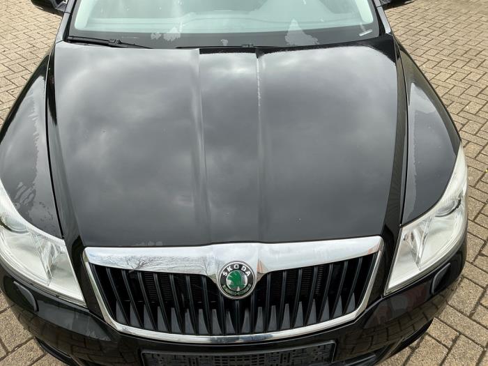 Skoda Octavia Combi 1.2 TSI Sloopvoertuig (2011, Metallic, Zwart)
