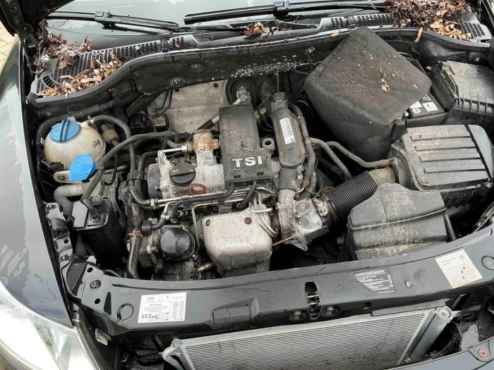 Skoda Octavia Combi 1.2 TSI Sloopvoertuig (2011, Metallic, Zwart)