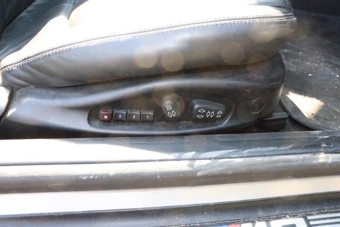 BMW M3 3.2 24V Sloopvoertuig (2004, Metallic, Zilvergrijs)