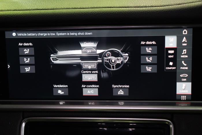 Porsche Panamera 3.0 V6 24V 4 Sloopvoertuig (2018, Metallic, Zwart)