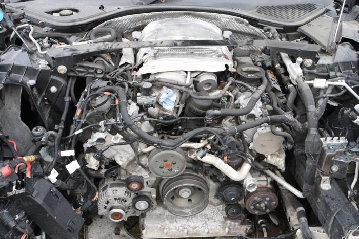 Porsche Panamera 3.0 V6 24V 4 Sloopvoertuig (2018, Metallic, Zwart)