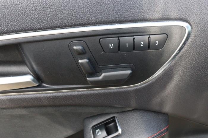 Mercedes A-Klasse AMG 2.0 A-45 AMG Turbo 16V 4-Matic Sloopvoertuig (2015, Metallic, Zilvergrijs, Grijs)