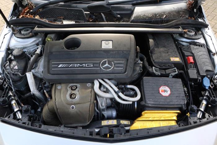 Mercedes A-Klasse AMG 2.0 A-45 AMG Turbo 16V 4-Matic Sloopvoertuig (2015, Metallic, Zilvergrijs, Grijs)