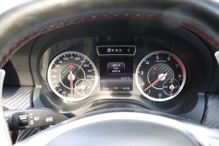 Mercedes A-Klasse AMG 2.0 A-45 AMG Turbo 16V 4-Matic Sloopvoertuig (2015, Metallic, Zilvergrijs, Grijs)