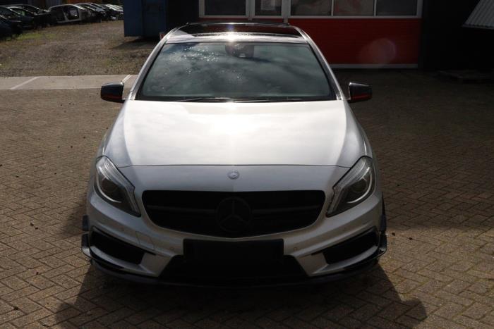 Mercedes A-Klasse AMG 2.0 A-45 AMG Turbo 16V 4-Matic Sloopvoertuig (2015, Metallic, Zilvergrijs, Grijs)