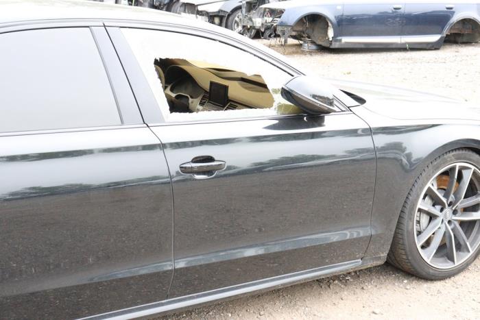 Audi S8 4.0 Plus V8 TFSI 32V Sloopvoertuig (2016, Zwart)