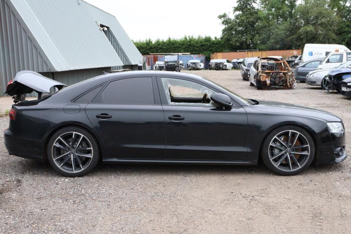 Audi S8 4.0 Plus V8 TFSI 32V Sloopvoertuig (2016, Zwart)