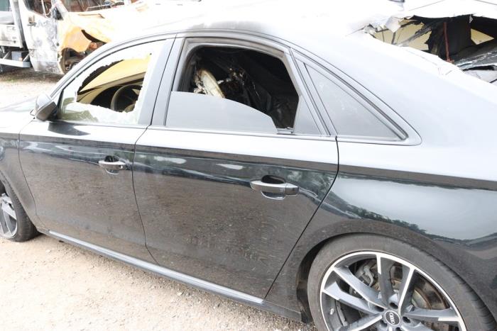 Audi S8 4.0 Plus V8 TFSI 32V Sloopvoertuig (2016, Zwart)