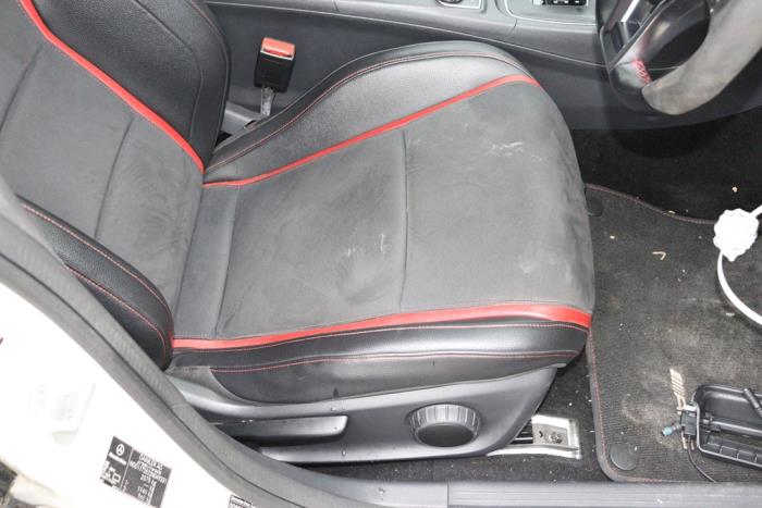 Mercedes CLA AMG 2.0 CLA-45 AMG Turbo 16V Sloopvoertuig (2013, Wit)