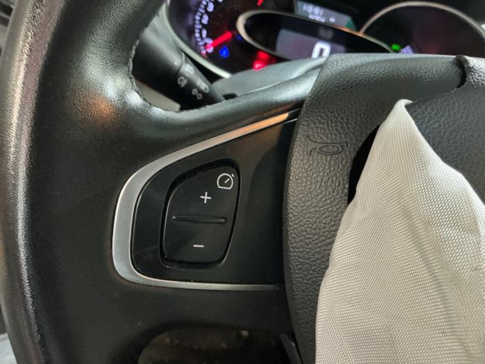 Renault Clio IV 0.9 Energy TCE 90 12V Sloopvoertuig (2019, Metallic, Zilvergrijs, Zilver)