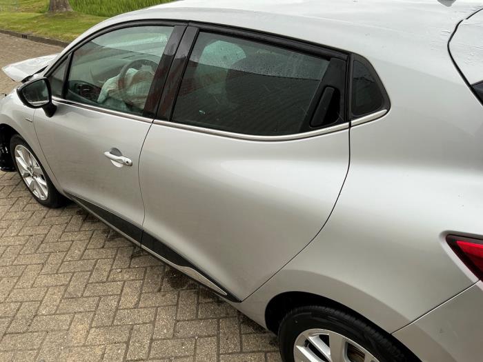 Renault Clio IV 0.9 Energy TCE 90 12V Sloopvoertuig (2019, Metallic, Zilvergrijs, Zilver)
