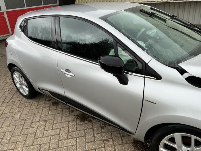 Renault Clio IV 0.9 Energy TCE 90 12V Sloopvoertuig (2019, Metallic, Zilvergrijs, Zilver)