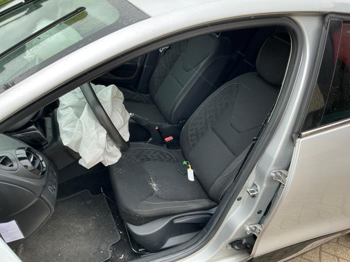 Renault Clio IV 0.9 Energy TCE 90 12V Sloopvoertuig (2019, Metallic, Zilvergrijs, Zilver)