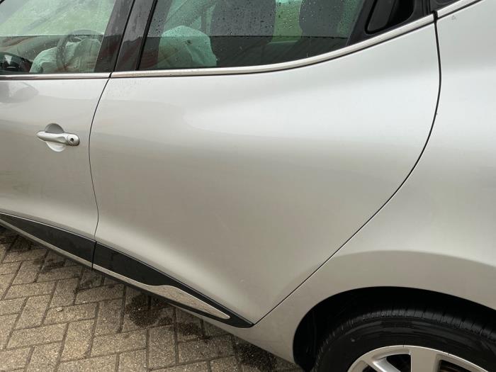 Renault Clio IV 0.9 Energy TCE 90 12V Sloopvoertuig (2019, Metallic, Zilvergrijs, Zilver)