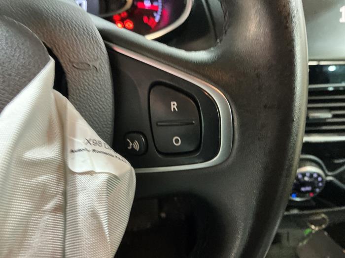 Renault Clio IV 0.9 Energy TCE 90 12V Sloopvoertuig (2019, Metallic, Zilvergrijs, Zilver)