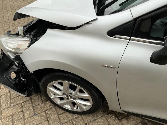 Renault Clio IV 0.9 Energy TCE 90 12V Sloopvoertuig (2019, Metallic, Zilvergrijs, Zilver)