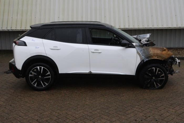 Peugeot 2008 1.2 VTi 12V PureTech 100 Sloopvoertuig (2020, Wit)