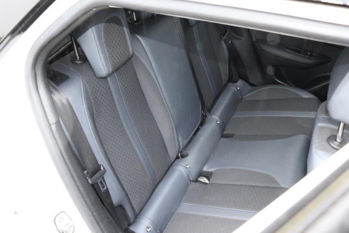 Peugeot 2008 1.2 VTi 12V PureTech 100 Sloopvoertuig (2020, Wit)