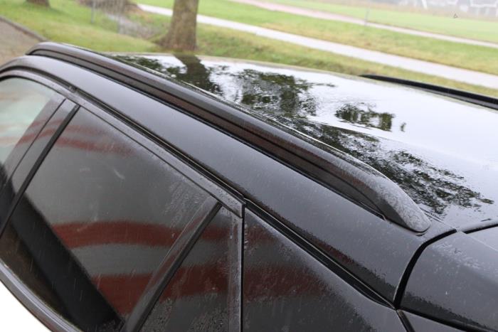 Peugeot 2008 1.2 VTi 12V PureTech 100 Sloopvoertuig (2020, Wit)