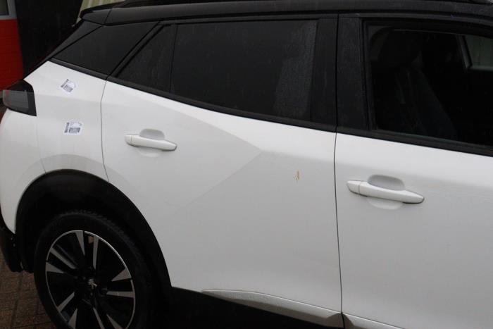 Peugeot 2008 1.2 VTi 12V PureTech 100 Sloopvoertuig (2020, Wit)