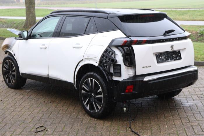 Peugeot 2008 1.2 VTi 12V PureTech 100 Sloopvoertuig (2020, Wit)