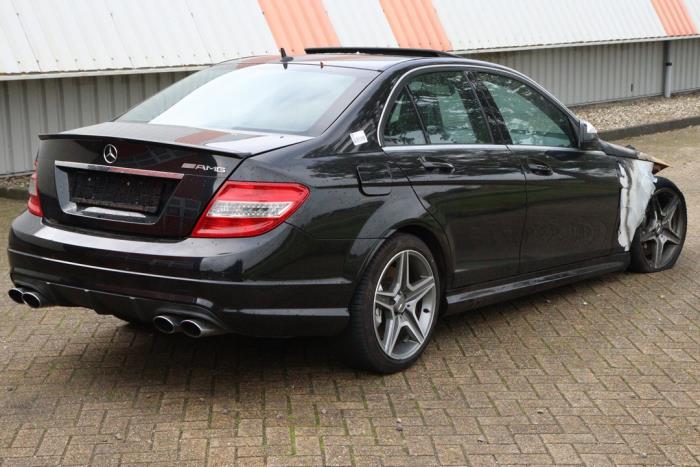 Mercedes C-Klasse AMG 6.2 C-63 AMG V8 32V Sloopvoertuig (2009, Metallic, Zwart)