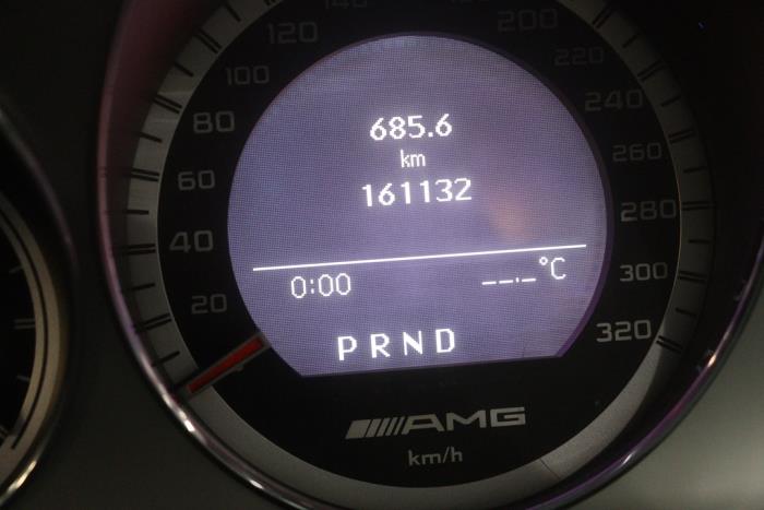 Mercedes C-Klasse AMG 6.2 C-63 AMG V8 32V Sloopvoertuig (2009, Metallic, Zwart)