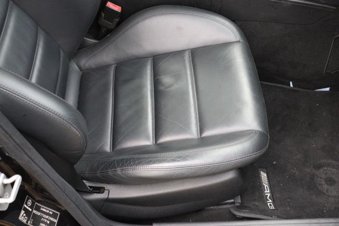 Mercedes C-Klasse AMG 6.2 C-63 AMG V8 32V Sloopvoertuig (2009, Metallic, Zwart)