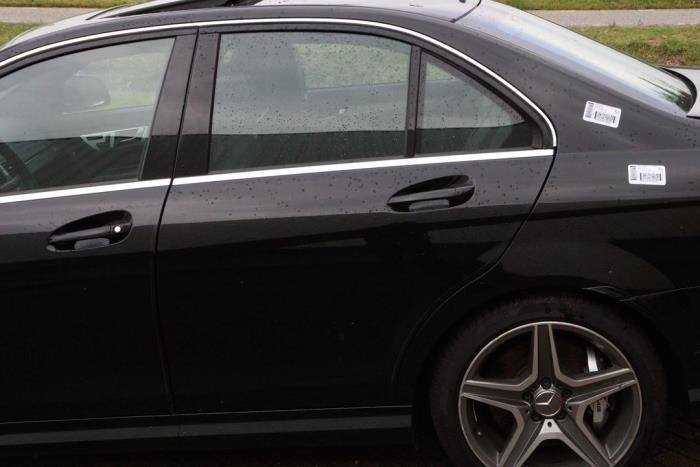 Mercedes C-Klasse AMG 6.2 C-63 AMG V8 32V Sloopvoertuig (2009, Metallic, Zwart)