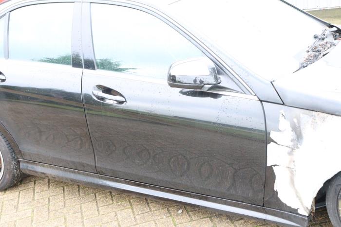 Mercedes C-Klasse AMG 6.2 C-63 AMG V8 32V Sloopvoertuig (2009, Metallic, Zwart)