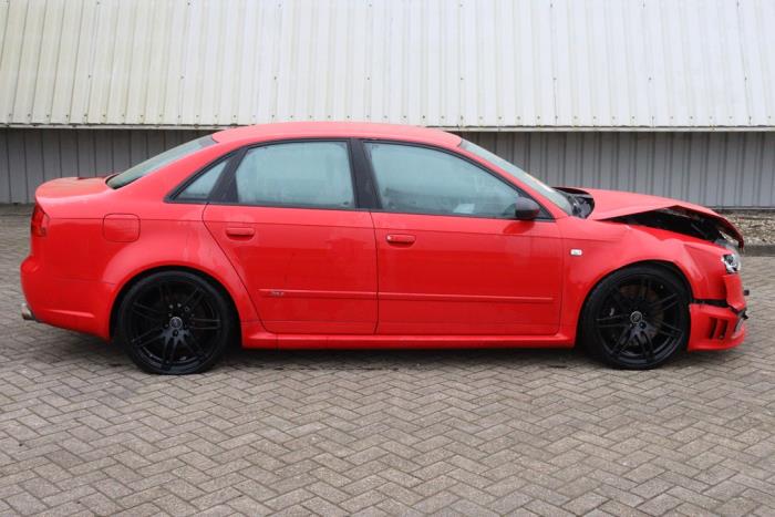 Audi RS 4 4.2 V8 40V Sloopvoertuig (2006, Rood)
