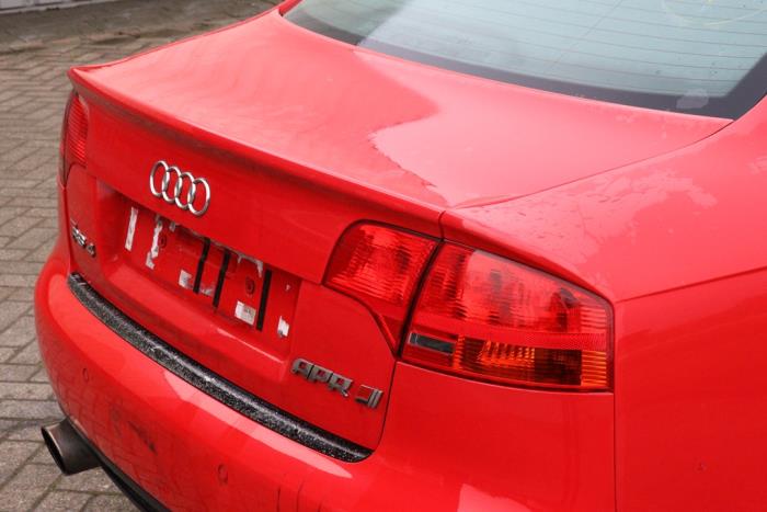 Audi RS 4 4.2 V8 40V Sloopvoertuig (2006, Rood)