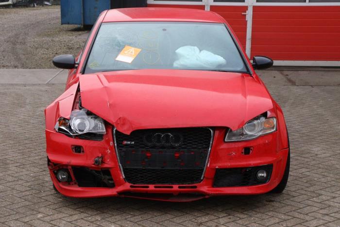 Audi RS 4 4.2 V8 40V Sloopvoertuig (2006, Rood)