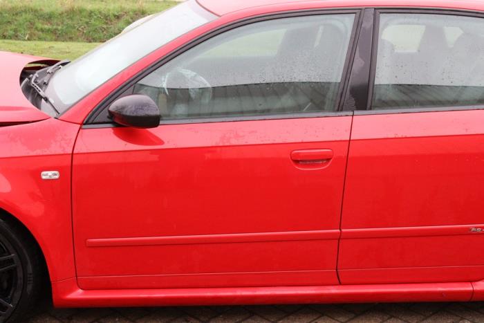 Audi RS 4 4.2 V8 40V Sloopvoertuig (2006, Rood)