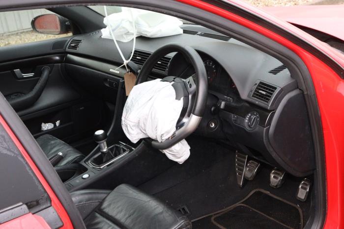 Audi RS 4 4.2 V8 40V Sloopvoertuig (2006, Rood)