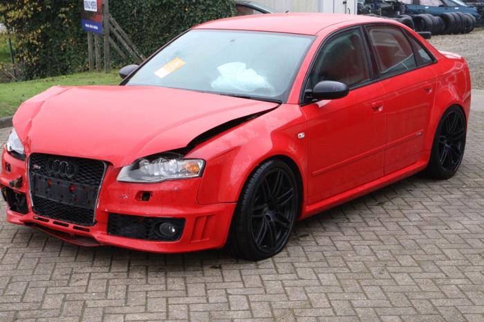Audi RS 4 4.2 V8 40V Sloopvoertuig (2006, Rood)