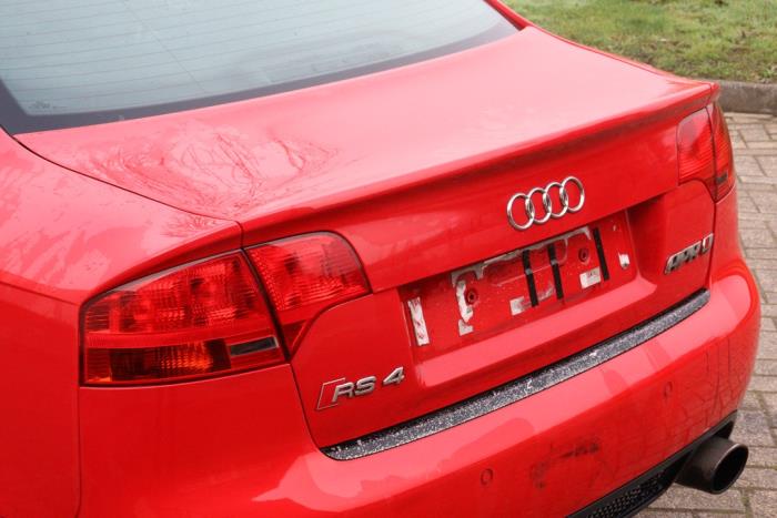 Audi RS 4 4.2 V8 40V Sloopvoertuig (2006, Rood)