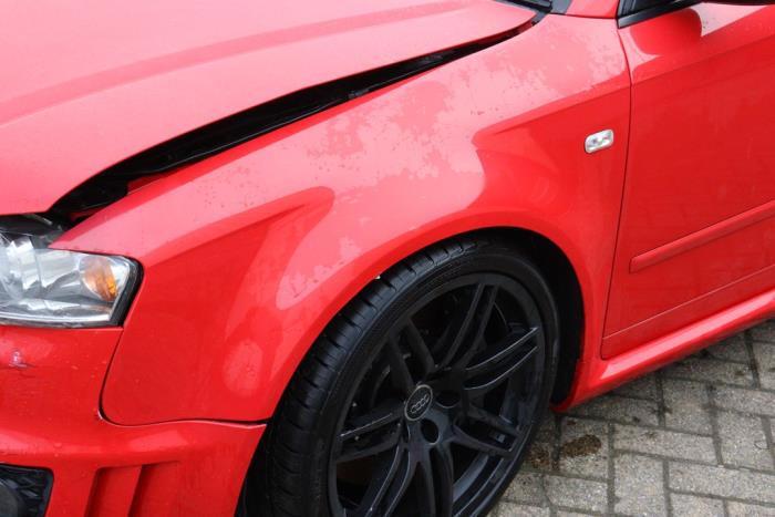Audi RS 4 4.2 V8 40V Sloopvoertuig (2006, Rood)
