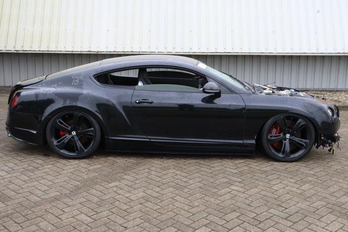 Bentley Continental GT 4.0 V8 S 32V Sloopvoertuig (2015, Metallic, Zwart)