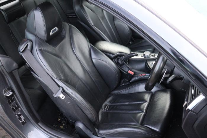 BMW M4 3.0 24V TwinPower Turbo Sloopvoertuig (2016, Metallic, Zilvergrijs)